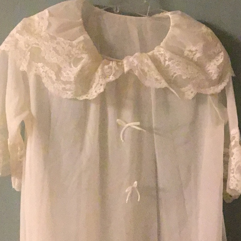 Vntg Robe